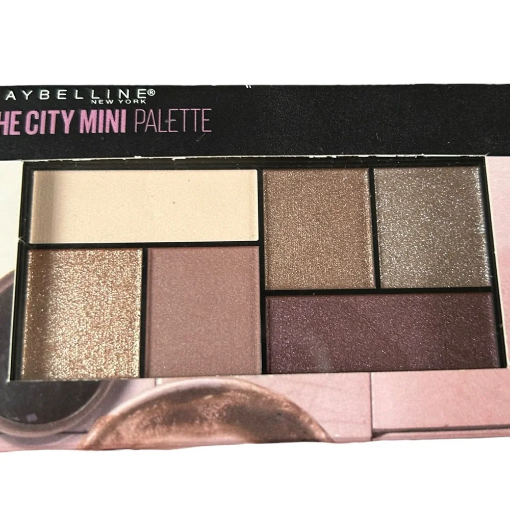 Maybelline The City Mini Palette in Chill Brunch Classic Neutrals Eyeshadow NWT